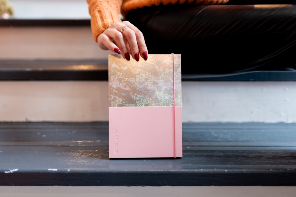 6_Sensuality Plus_hand